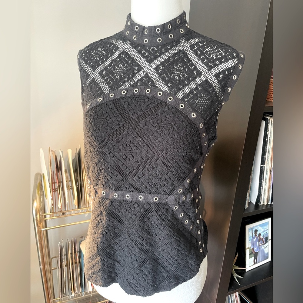 TOPSHOP Crochet w Rivets Top